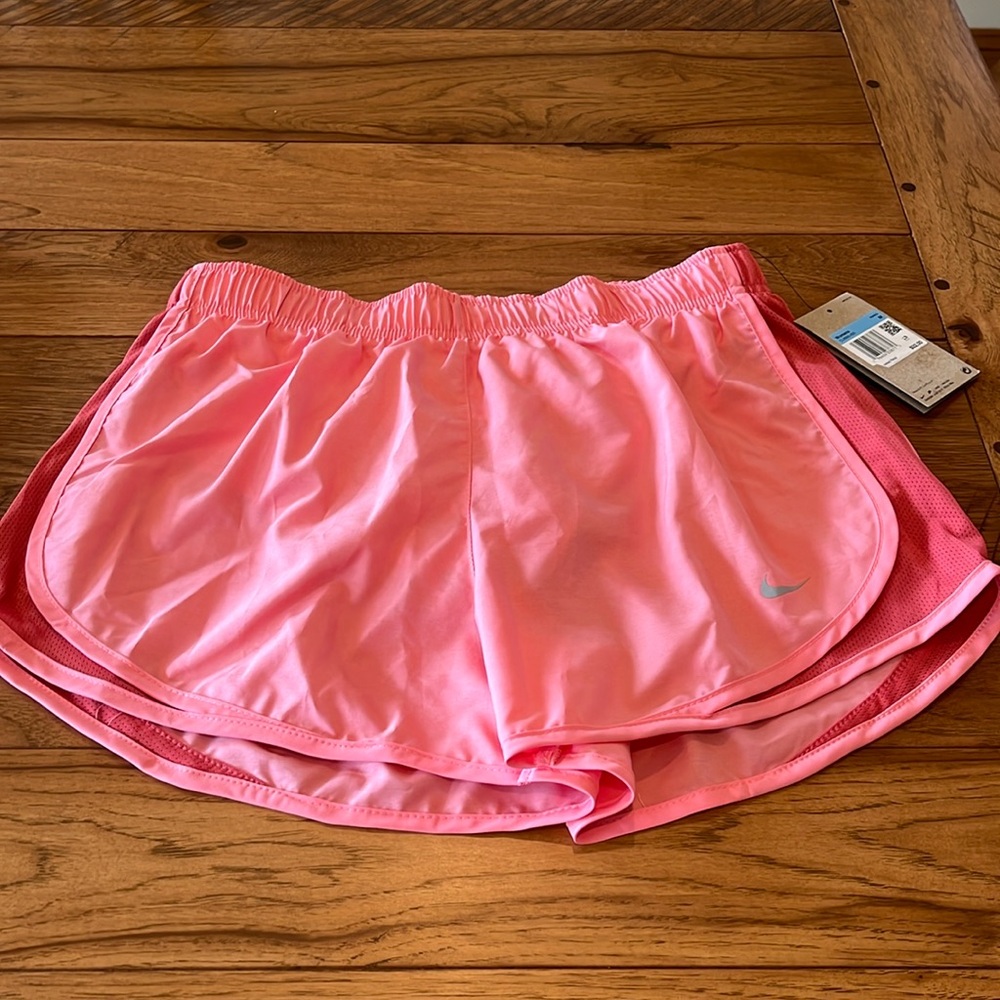 NIKE DRI-FIT CORAL LINED SHORTS. NWT